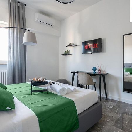 Annamaria - Central Station Charming Accommodation Bari Exterior photo