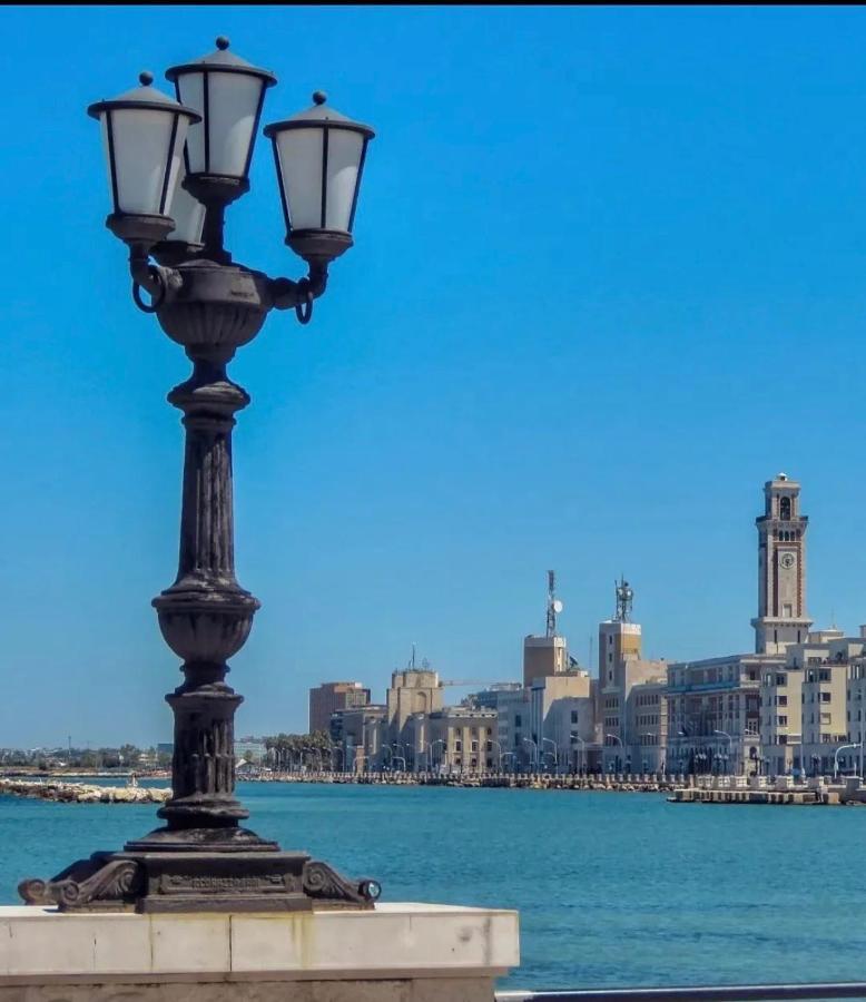 Annamaria - Central Station Charming Accommodation Bari Exterior photo